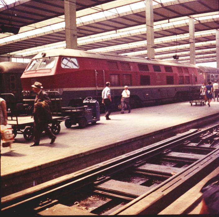 V 320 im Hbf. M�nchen 1973